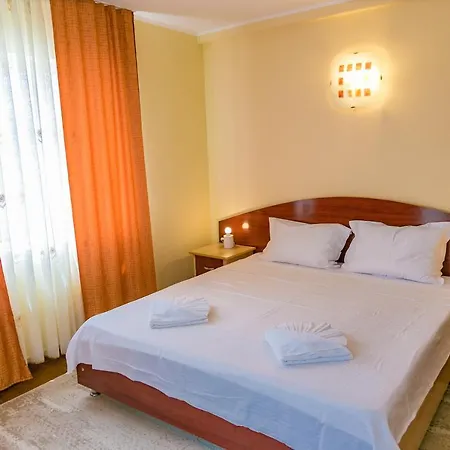 Heaven Garden Konukevi Două Mai