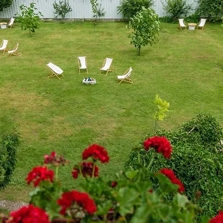 Heaven Garden Gasthuis Două Mai
